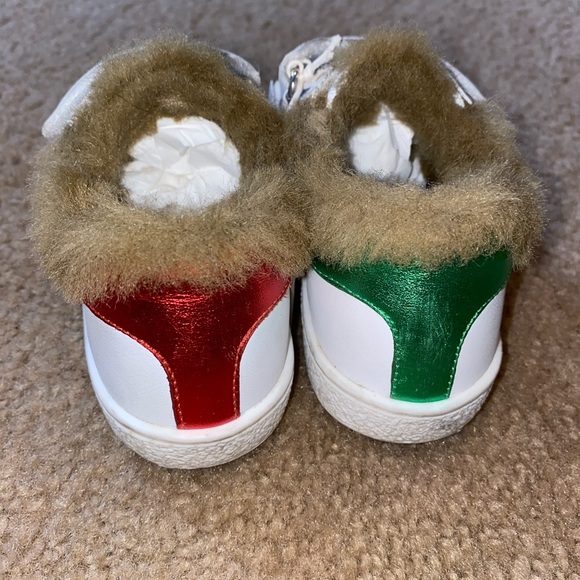 Gucci kids Toddler’s Ace leather sneaker with faux fur - Picture 5 of 10